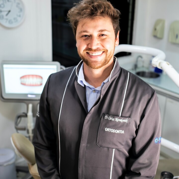 Dentist (Dokter Gigi)