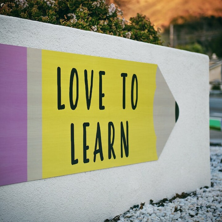 Educator (Pengajar)