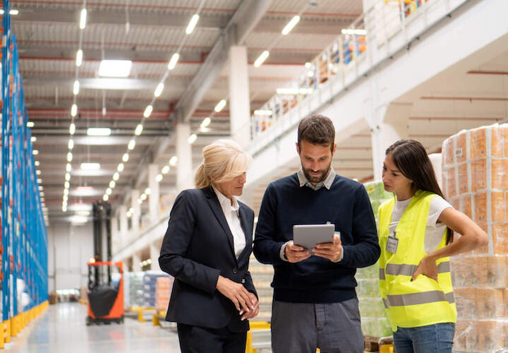 Logistician (Ahli Logistik)